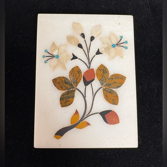 Other - Handcrafted Floral Inlay Art on Stone